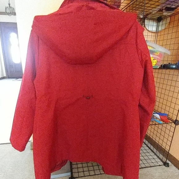 Winter coat - Picture 3 of 3